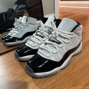 Used Youth Concord 11s